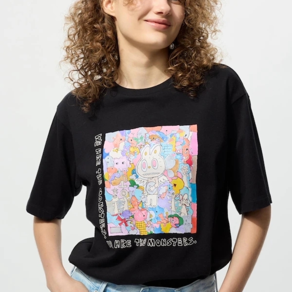 Uniqlo Pop Mart UT Graphic The Monsters Labubu Black T-Shirt Sizes M